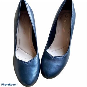 Clarks Dalia Rose black leather pumps 7M